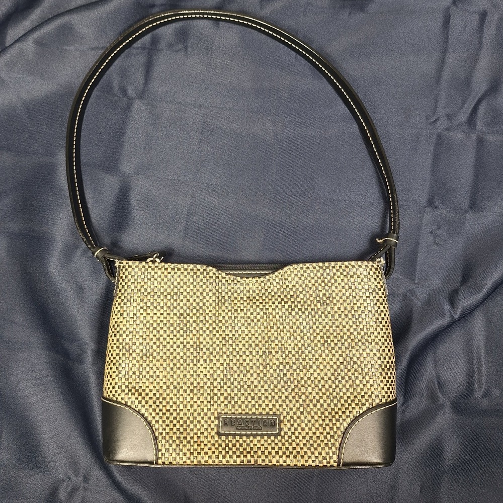 REACTION Kenneth Cole Purse Handbag Black & Tan Straw 7.5 x 6.5"‎ Mini Small EUC